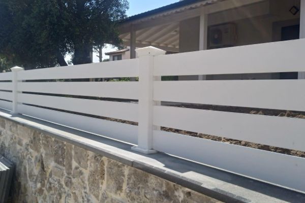 Beyaz Alüminyum Çit