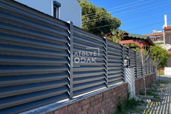 Güneş Kırıcı Galvaniz Çit