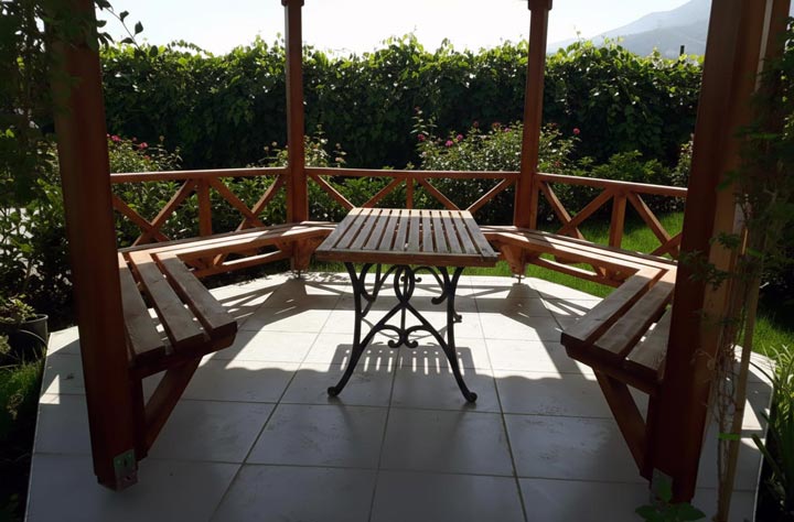 Ahşap kamelya – Bahçe oturma alanı İzmir